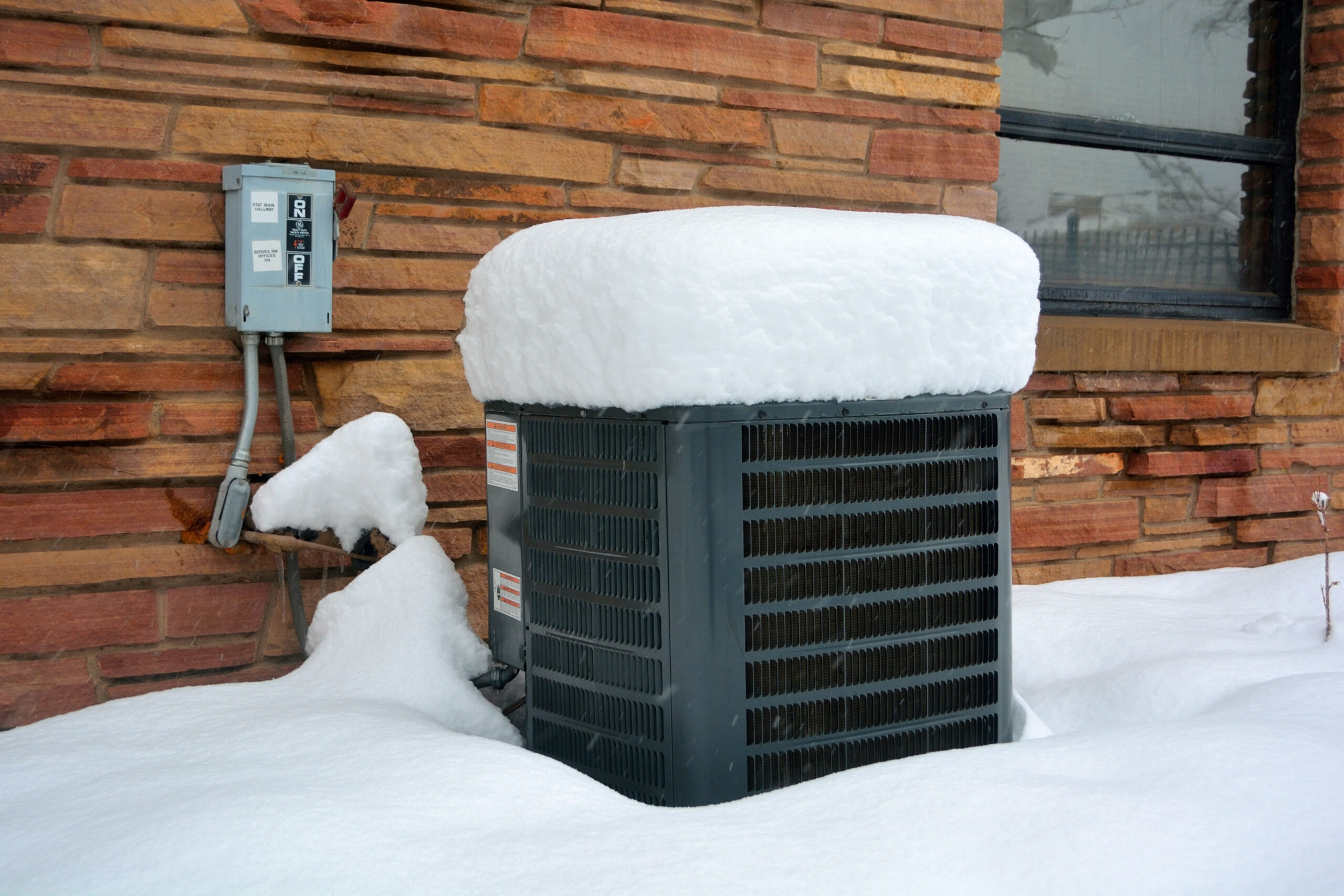Může moje tepelné čerpadlo zahřát za opravdu chladného počasí?